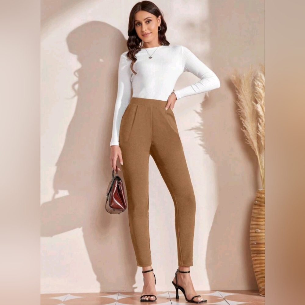 NWT Chic Tan Women's Pants